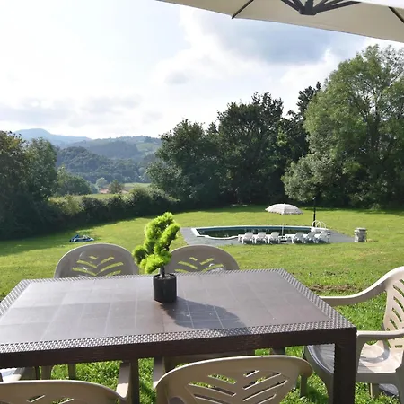 Holiday home Espectacular Casa Con Piscina Y Gran Jardin