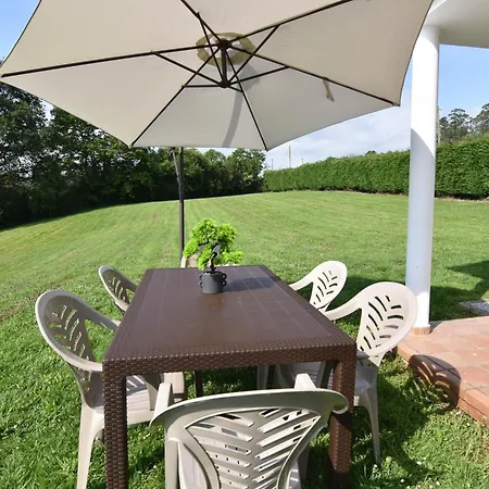 Espectacular Casa Con Piscina Y Gran Jardin Navajeda