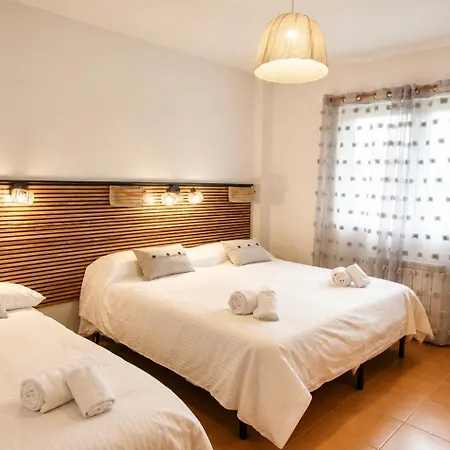 Holiday home Espectacular Casa Con Piscina Y Gran Jardin *
