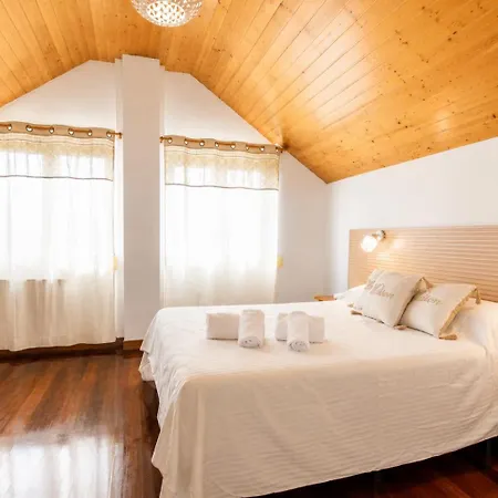 Holiday home Espectacular Casa Con Piscina Y Gran Jardin