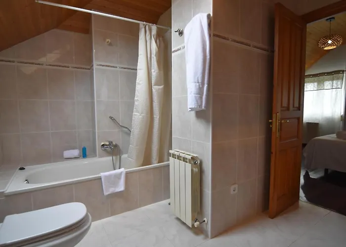 Espectacular Casa Con Piscina Y Gran Jardin *