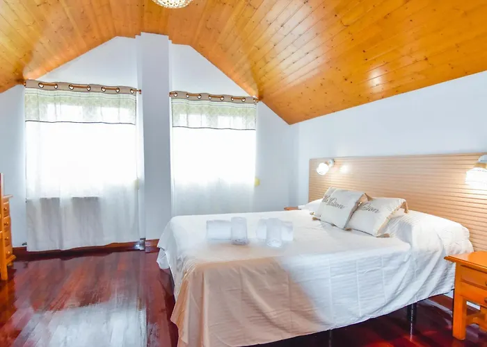 Espectacular Casa Con Piscina Y Gran Jardin *