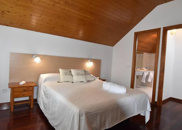 Espectacular Casa Con Piscina Y Gran Jardin